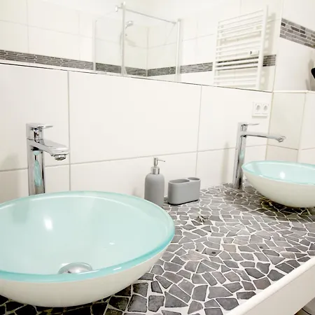 Apartment Sh Asia Mit Sauna L 3 Betten L Universitaet Nur 450m